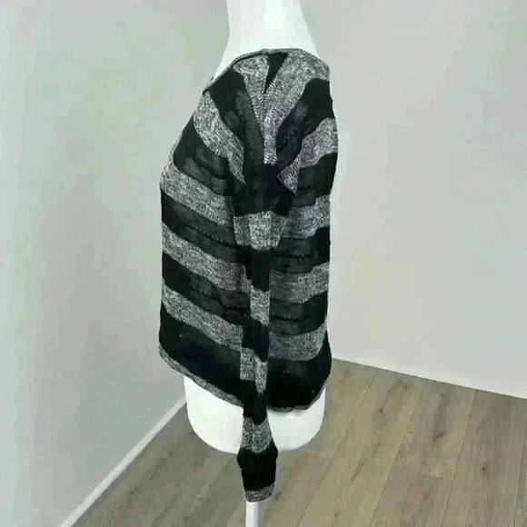 Splendid Black & Grey Striped Sweater Size Large - Picture 3 of 8